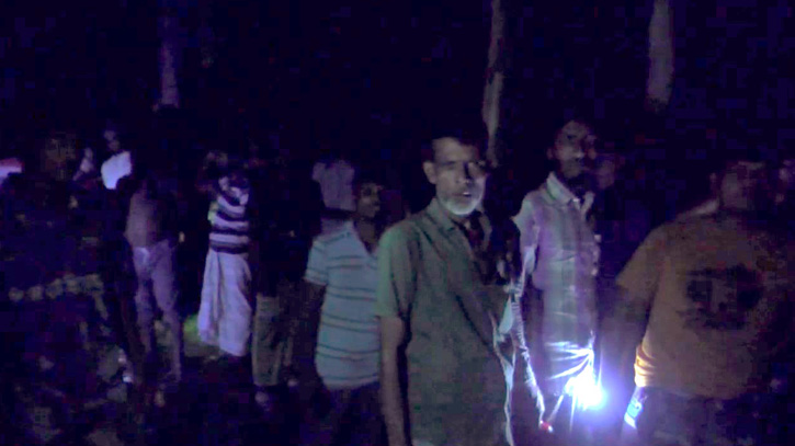 বিএসএফের পুশইন ঠেকালো বিজিবি-জনতা, রাতভর দিলো পাহারা