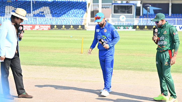 নেই শান্ত, টস জিতলেন মিরাজ, নাহিদের অভিষেক