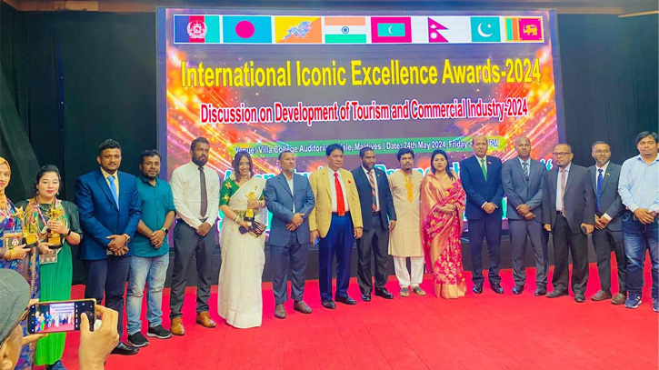 মালদ্বীপের বিজনেস এক্সিলেন্স অ্যাওয়ার্ড পেলেন ৮ বাংলাদেশি মালদ্বীপের বিজনেস এক্সিলেন্স অ্যাওয়ার্ড পেলেন ৮ বাংলাদেশি