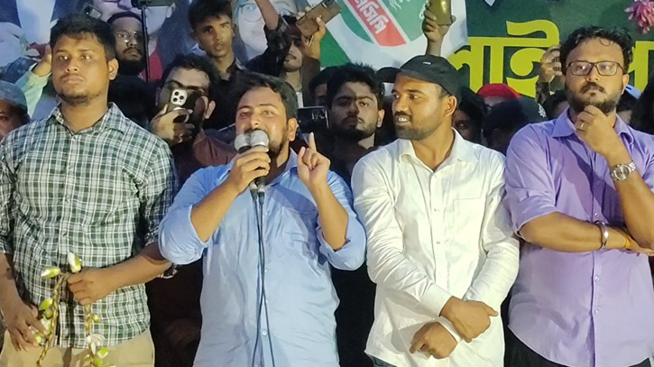 মুজিববাদের নতুন পাহারাদার হিসেবে আবির্ভূত হয়েছে বিএনপি: নাহিদ মুজিববাদের নতুন পাহারাদার হিসেবে আবির্ভূত হয়েছে বিএনপি: নাহিদ