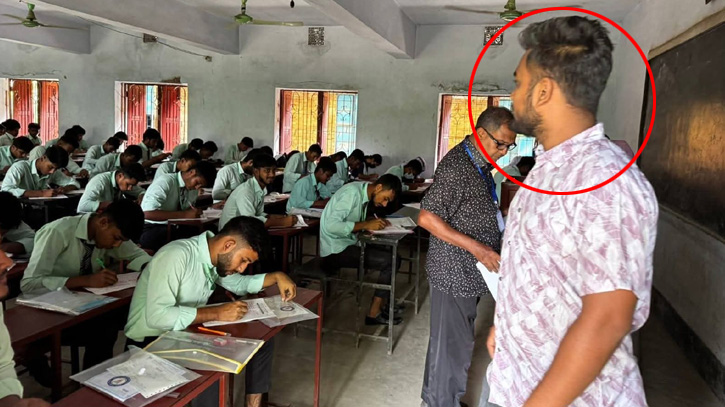 পরীক্ষাকেন্দ্রে ছাত্রদল নেতা, এলাকায় চাঞ্চল্য, সচিবকে শোকজ পরীক্ষাকেন্দ্রে ছাত্রদল নেতা, এলাকায় চাঞ্চল্য, সচিবকে শোকজ