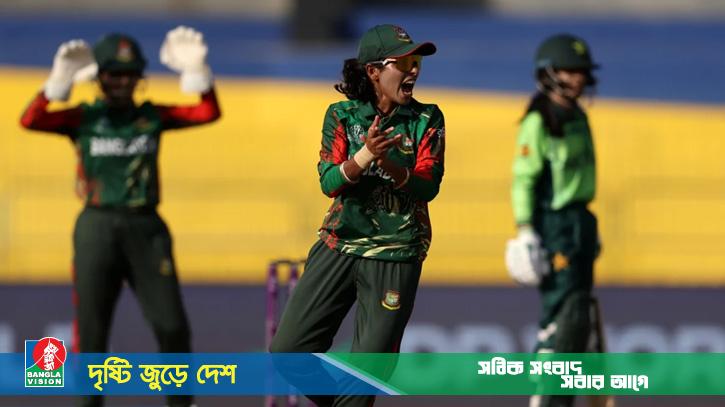 বাংলাদেশের বোলিং তোপে লণ্ডভণ্ড পাকিস্তান, ১২৯ রানেই অলআউট