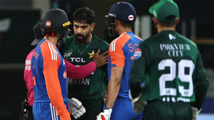 টি-টোয়েন্টি বিশ্বকাপেও একই গ্রুপে ভারত-পাকিস্তান, লড়াই ১৫ ফেব্রুয়ারি টি-টোয়েন্টি বিশ্বকাপেও একই গ্রুপে ভারত-পাকিস্তান, লড়াই ১৫ ফেব্রুয়ারি