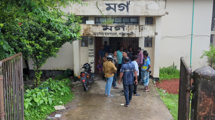 পটুয়াখালীতে কিশোরীর রহস্যজনক মৃত্যু, স্বজনদের দাবি ধর্ষণের পর হত্যা পটুয়াখালীতে কিশোরীর রহস্যজনক মৃত্যু, স্বজনদের দাবি ধর্ষণের পর হত্যা