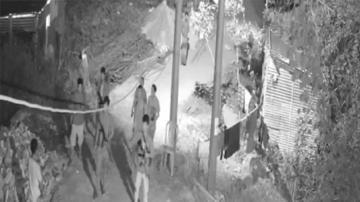 রাবিপ্রবিতে নির্মাণ কাজে বাধা দিয়ে চাঁদা দাবি, ধরা পড়লো সিসিটিভিতে রাবিপ্রবিতে নির্মাণ কাজে বাধা দিয়ে চাঁদা দাবি, ধরা পড়লো সিসিটিভিতে
