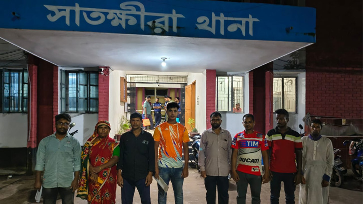 সীমান্ত দিয়ে ৫ বাংলাদেশিকে হস্তান্তর করলো বিএসএফ সীমান্ত দিয়ে ৫ বাংলাদেশিকে হস্তান্তর করলো বিএসএফ