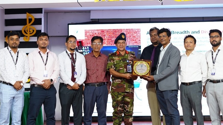 প্রতিযোগিতামূলক বিশ্বে টিকে থাকতে ক্রস-ফাংশনাল জ্ঞান জরুরি: সেমিনারে বক্তারা