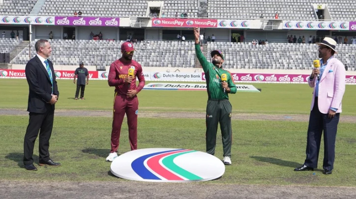 টস জিতে ব্যাটিংয়ে বাংলাদেশ, একাদশে এলো আরও এক স্পিনার! টস জিতে ব্যাটিংয়ে বাংলাদেশ, একাদশে এলো আরও এক স্পিনার!