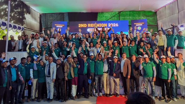 দূরত্ব পেরিয়ে স্মৃতির কাছে ফেরা:বাকৃবিতে ৯৮–৯৯ শিক্ষাবর্ষের পুনর্মিলনী