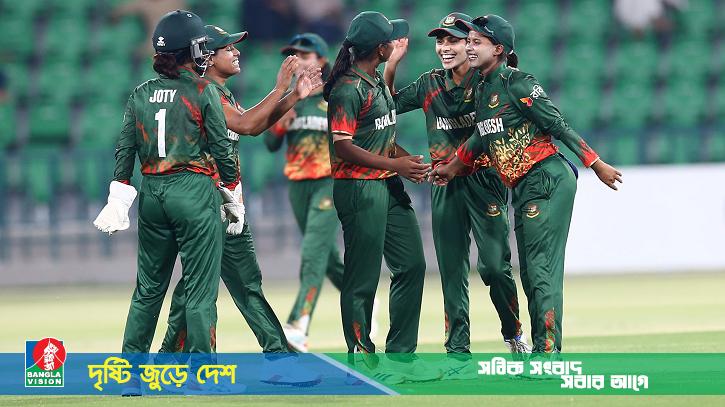 এখন থেকে ছেলেদের সমান ভাতা পাবে নারী ক্রিকেটাররাও