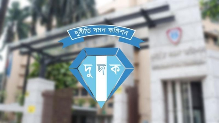 অবৈধ সম্পদ অর্জন, আহসান হাবিব ও তার স্ত্রীর বিরুদ্ধে মামলা