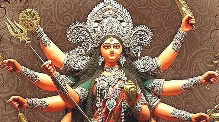 শারদীয় দুর্গোৎসবের মহাষষ্ঠী আজ