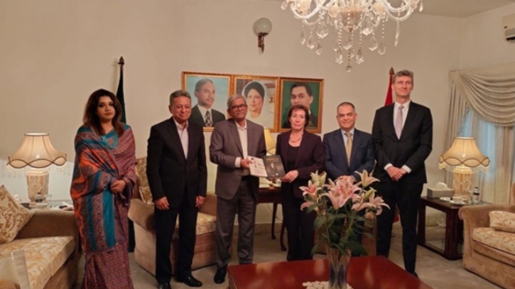 ‘ড. ইউনূস-তারেক রহমান বৈঠকে স্বস্তি জানিয়েছে যুক্তরাষ্ট্র’ ‘ড. ইউনূস-তারেক রহমান বৈঠকে স্বস্তি জানিয়েছে যুক্তরাষ্ট্র’