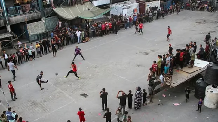 যুদ্ধবিধ্বস্ত গাজায় স্টেডিয়াম বানাতে ৫ কোটি ডলার দেবে ফিফা