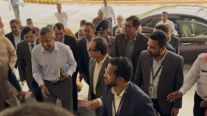 নতুন গভর্নরের দায়িত্ব গ্রহণ নতুন গভর্নরের দায়িত্ব গ্রহণ