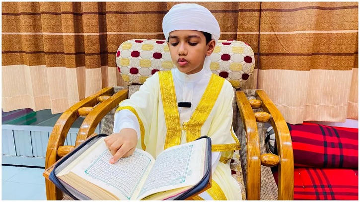 ৪৯ দিনে হাফেজ হওয়ার বিরল নজির গড়লেন শিশু হাবিবুর