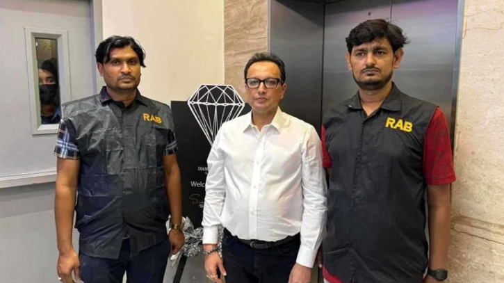 হত্যা মামলায় ডায়মন্ড ওয়ার্ল্ডের মালিক দিলীপ আগরওয়ালা গ্রেপ্তার