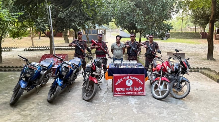 সীমান্তে মাদক উদ্ধার, পাঁচ মোটরসাইকেলসহ আটক ১