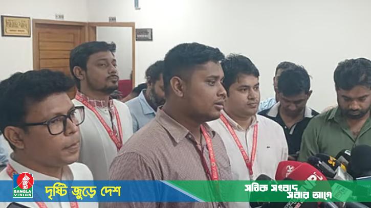 নির্বাচন কমিশন স্বেচ্ছাচারী আচরণ করছে: হাসনাত আবদুল্লাহ