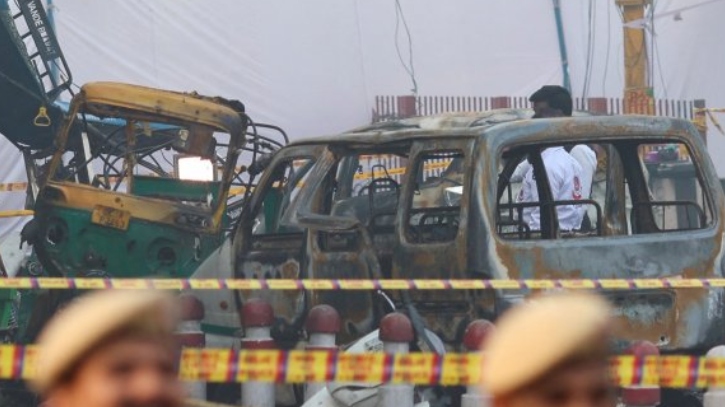 দিল্লির বিস্ফোরণে নিহত বেড়ে ১৩, মোদির কড়া বার্তা দিল্লির বিস্ফোরণে নিহত বেড়ে ১৩, মোদির কড়া বার্তা