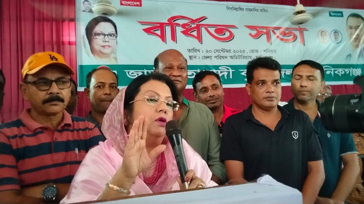 শত্রুকে কখনও দুর্বল ভাববেন না: আফরোজা খানম রিতা শত্রুকে কখনও দুর্বল ভাববেন না: আফরোজা খানম রিতা