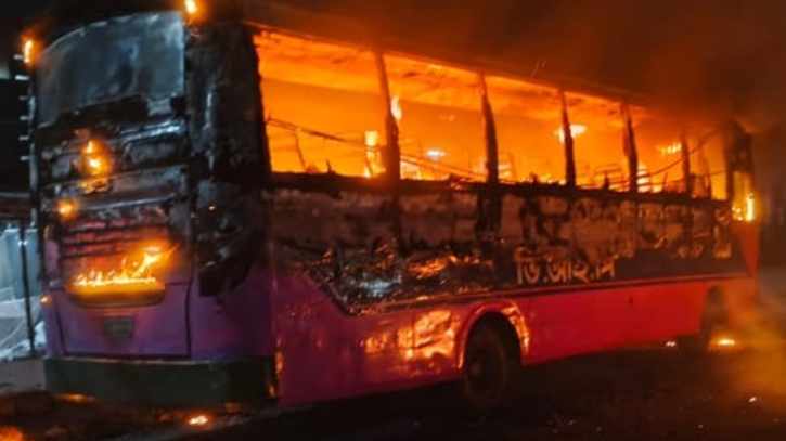 গাজীপুরে আরও দুই গাড়িতে আগুন