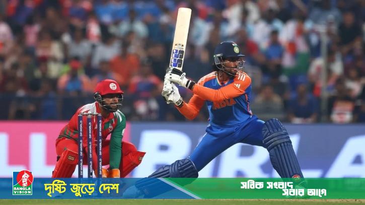 ভারতের সঙ্গে নিজেদের প্রথম ম্যাচে ১৮৯ রানের টার্গেটে লড়ছে ওমান