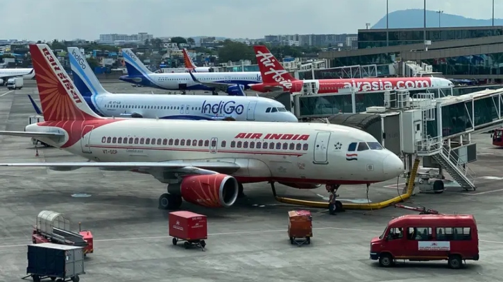 বাড়লো পাকিস্তানের আকাশসীমায় ভারতের বিমান চলাচলের নিষেধাজ্ঞার মেয়াদ