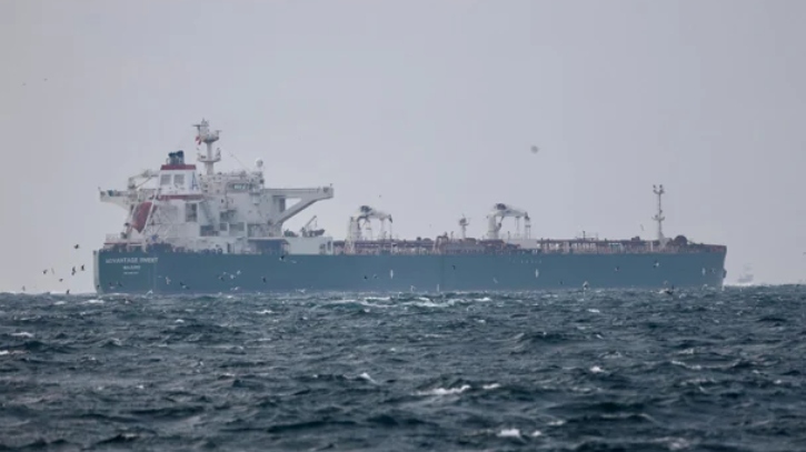 বাংলাদেশি নাবিকসহ তেলবাহী জাহাজ জব্দ করেছে ইরান 