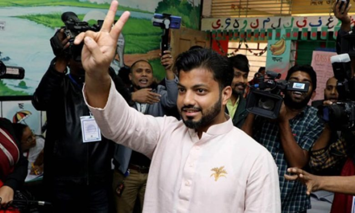 ঢাকা দক্ষিণ সিটিতে ইশরাক হোসেনকে মেয়র পদে জয়ী ঘোষণা ঢাকা দক্ষিণ সিটিতে ইশরাক হোসেনকে মেয়র পদে জয়ী ঘোষণা