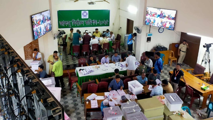 জাকসু নির্বাচন: ভোট গণনা শেষ, সন্ধ্যায় ফলাফল