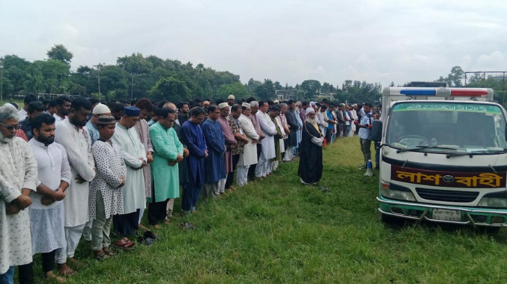 জাবি শিক্ষক জান্নাতুল ফেরদৌসের জানাজা সম্পন্ন জাবি শিক্ষক জান্নাতুল ফেরদৌসের জানাজা সম্পন্ন