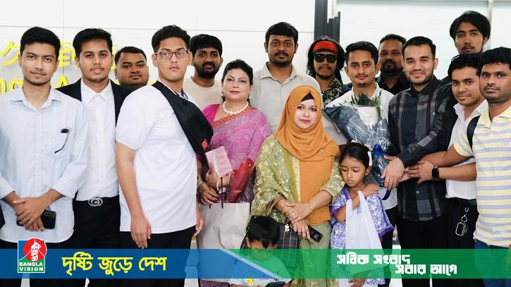 এনসিপির প্রতিনিধি দল জাপান পৌঁছেছে