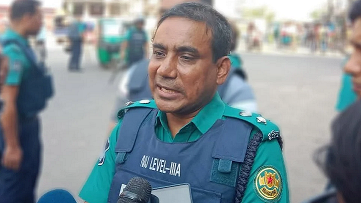 জুলাই-আগস্টের গণহত্যা: সেই ডিসি জসিম অপরাধ ট্রাইব্যুনালে জুলাই-আগস্টের গণহত্যা: সেই ডিসি জসিম অপরাধ ট্রাইব্যুনালে