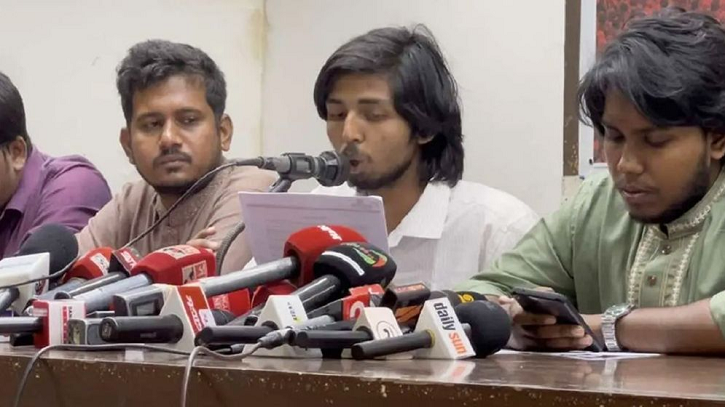 ‘আ. লীগের দোসর’ আমলা-কর্মকর্তাদের নামের তালিকা প্রকাশ ‘আ. লীগের দোসর’ আমলা-কর্মকর্তাদের নামের তালিকা প্রকাশ
