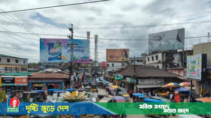 পরিস্থিতি স্বাভাবিক হয়ে আসায় প্রাণ ফিরছে খাগড়াছড়িতে