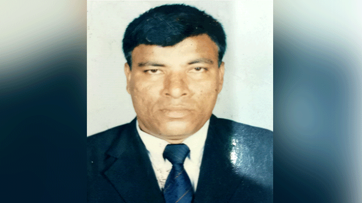 আদালতে মামলার শুনানির সময় হঠাৎ আইনজীবীর মৃত্যু আদালতে মামলার শুনানির সময় হঠাৎ আইনজীবীর মৃত্যু