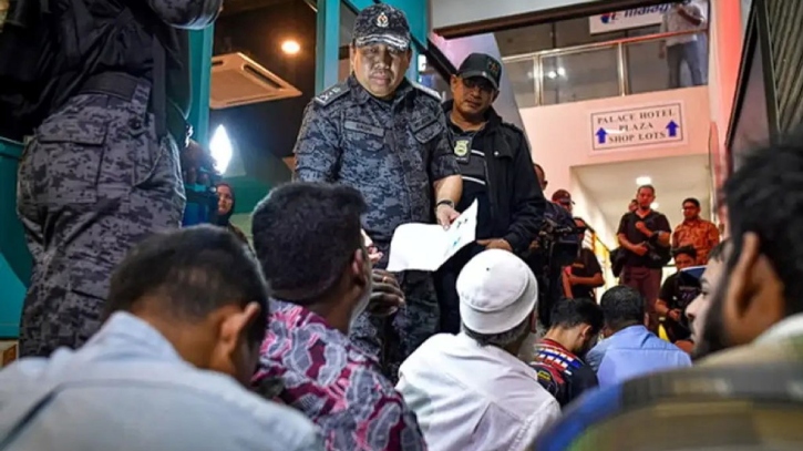 মালয়েশিয়ায় বাংলাদেশিসহ ১৭১ অভিবাসী আটক মালয়েশিয়ায় বাংলাদেশিসহ ১৭১ অভিবাসী আটক