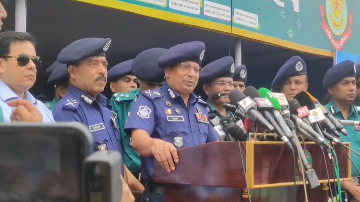 কোরবানির হাটে হয়রানির শিকার হলে কী করবেন, পরামর্শ আইজিপির কোরবানির হাটে হয়রানির শিকার হলে কী করবেন, পরামর্শ আইজিপির