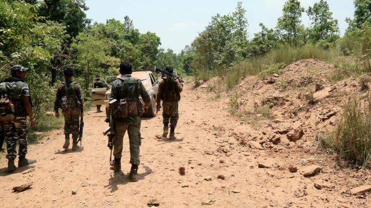 ভারতের ছত্তিশগড়ে এক হাজার মাওবাদী ঘেরাও, নিহত ৫