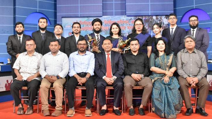 ‘নির্বাচনে আওয়ামী লীগ থাকলে গণরোষের মুখোমুখি হতে হবে’ ‘নির্বাচনে আওয়ামী লীগ থাকলে গণরোষের মুখোমুখি হতে হবে’