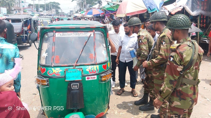ঈদে নোয়াখালীর গুরুত্বপূর্ণ স্থানে সেনাবাহিনীর কঠোর কার্যক্রম অব্যাহত ঈদে নোয়াখালীর গুরুত্বপূর্ণ স্থানে সেনাবাহিনীর কঠোর কার্যক্রম অব্যাহত