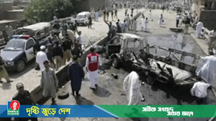 নিজেদের গ্রামেই হামলা, নিহত ৩০ পাকিস্তানি