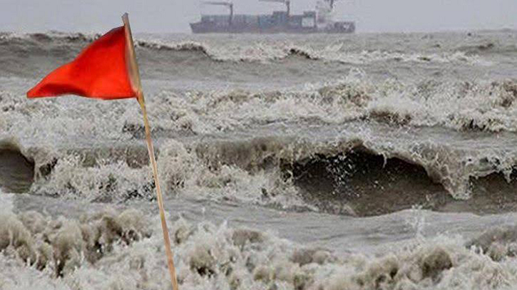 সাগরে লঘুচাপ, সব সমুদ্রবন্দরে ৩ নম্বর সংকেত সাগরে লঘুচাপ, সব সমুদ্রবন্দরে ৩ নম্বর সংকেত