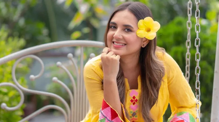 তানিয়া বৃষ্টি ‘আউট অব ডেঞ্জার’