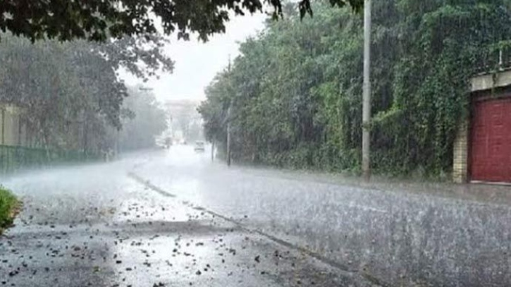 যে ৪ বিভাগে ভারী বর্ষণ হতে পারে আজ যে ৪ বিভাগে ভারী বর্ষণ হতে পারে আজ