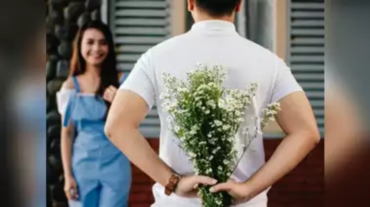মুখে না বললেও কী চায় প্রিয়জন? জেনে নিন এখনি