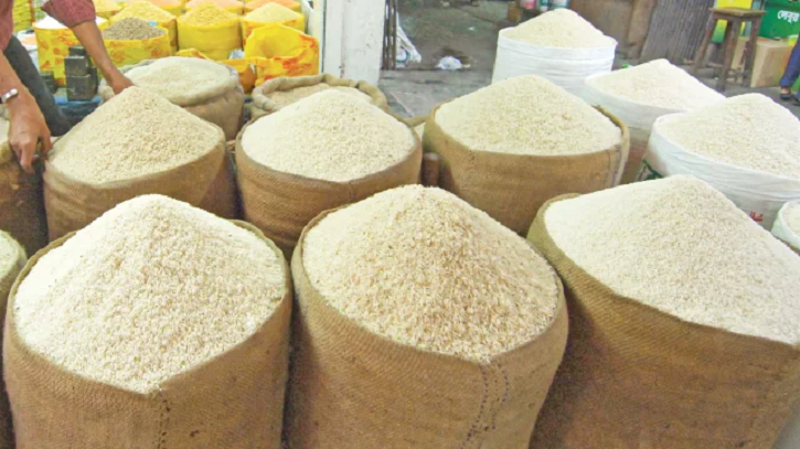 ত্রাণের অজুহাতে চালের দাম বৃদ্ধি! ত্রাণের অজুহাতে চালের দাম বৃদ্ধি!