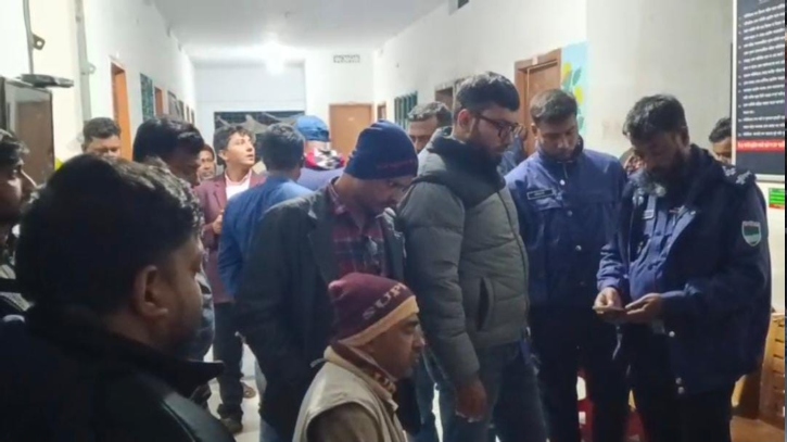 সাতক্ষীরায় আবাসিক হোটেলে মিললো ঠাকুরগাঁওয়ের সুমনের মরদেহ