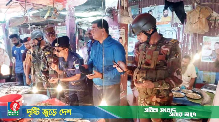 চিংড়ির ভেতর জেলি ও নকল পণ্য বিক্রির দায়ে ৩ ব্যবসায়ীকে জরিমানা
